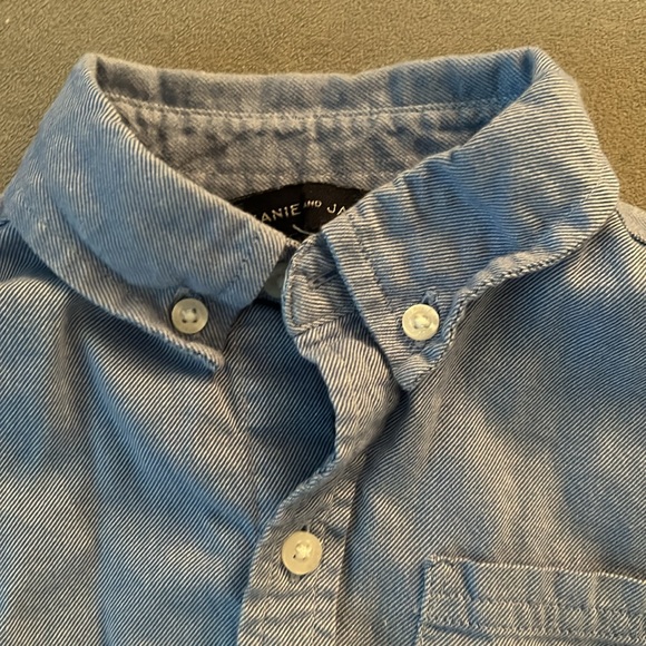 🧸Janie and Jack Boy Button-Down Shirt - Picture 2 of 7